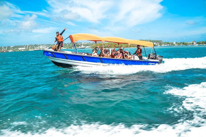 boat-tour-to-johnny-cay-aquarium-in-san-andres-island
