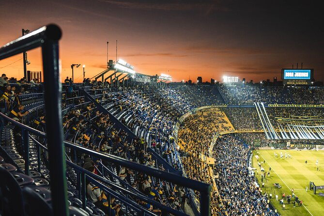 boca-juniors-game-at-la-bombonera-with-local-transport