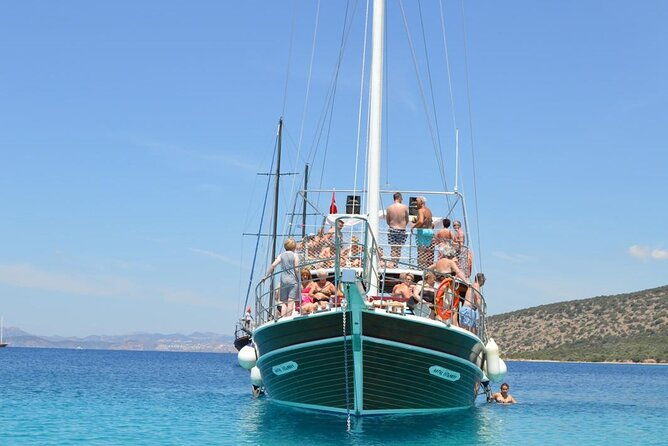 bodrum-daily-boat-trip-orak-or-black-island