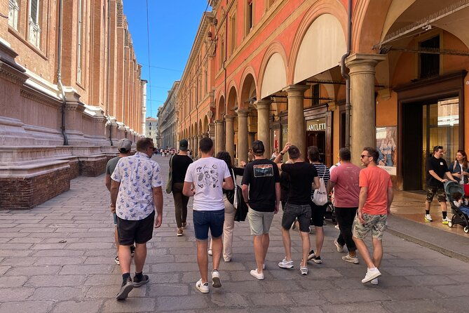 bologna-walking-food-tour-and-highlights-with-a-local-guide
