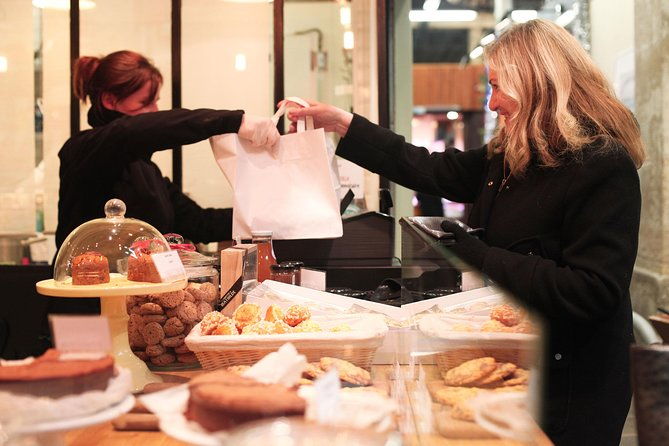 bordeaux-old-town-market-local-food-with-wine-tastings-tour