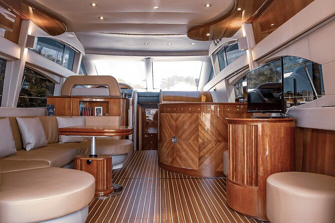 bridges-experience-2h-private-yacht-tour-in-the-city-of-porto-2