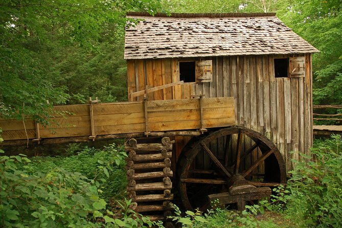 cades-cove-sightseeing-self-guided-driving-audio-tour