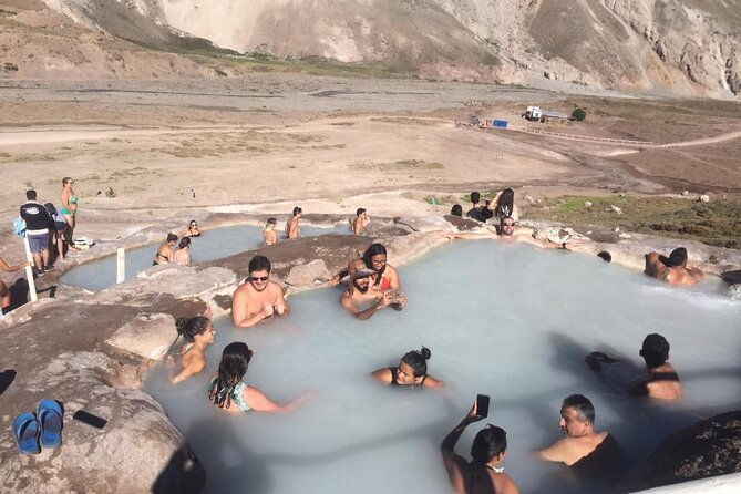 cajon-del-maipo-region-hot-springs-termas-de-colina