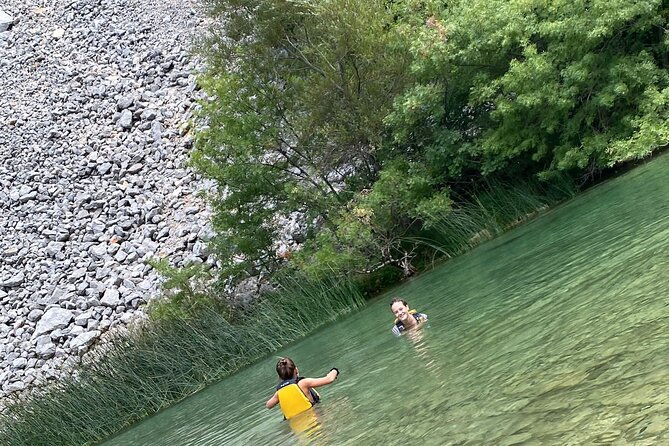 canoe-safari-adventures-at-zrmanja-river-day-tour