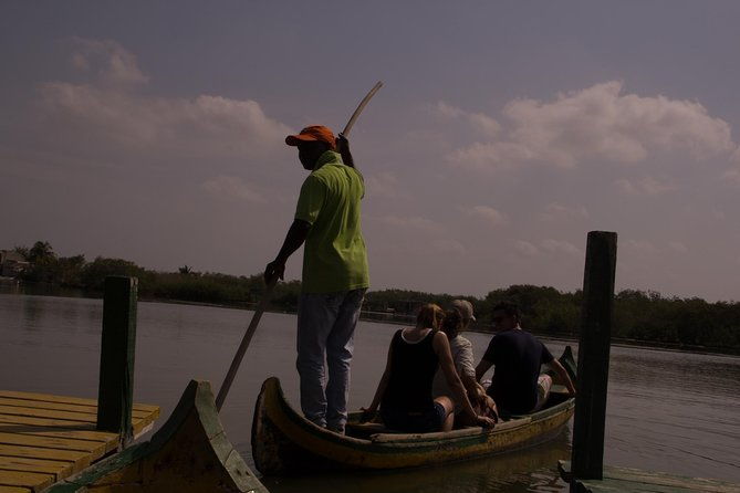 canoe-trip-in-the-mangrove-forest-in-la-boquilla