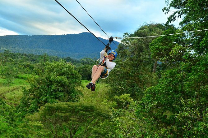 canopy-tour-tarzan-swing-white-water-rafting