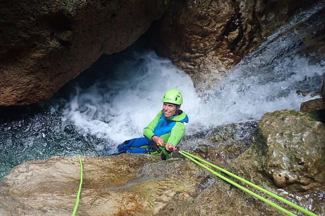 canyoning-summerrain-fullday-canyoning-tour-also-for-beginner