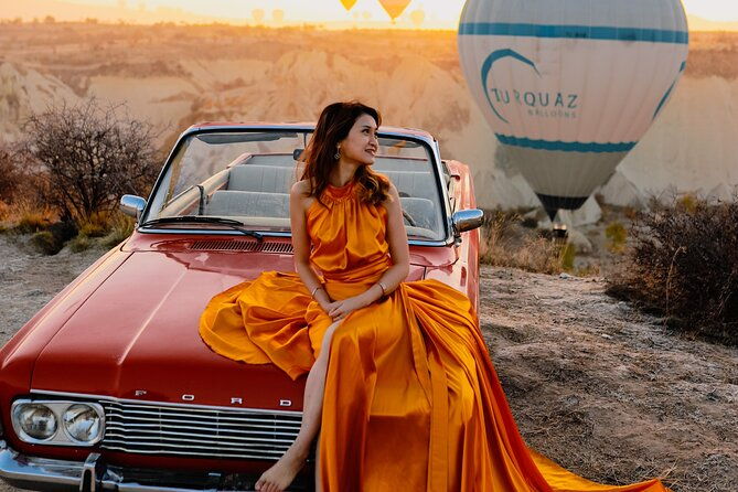 cappadocia-private-photo-shoot-with-flying-dress-vintage-car