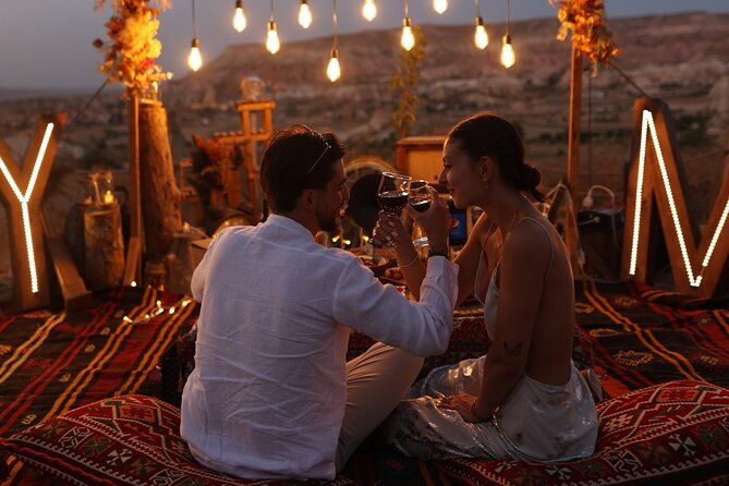 cappadocia-romantic-dinner-in-the-valley-with-concept