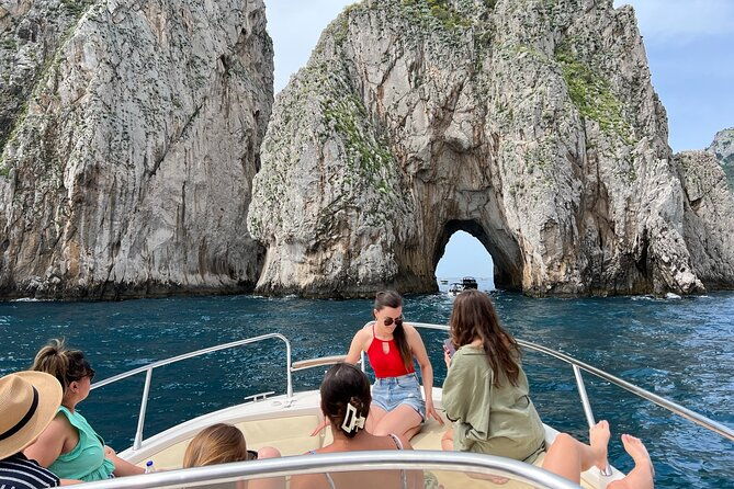 capri-exclusive-premium-semi-private-luxury-yacht-tour