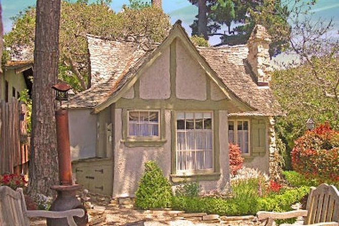 carmel-by-the-seas-fairytale-houses-a-self-guided-walking-tour-2