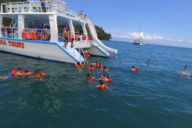 catamaran-and-snorkeling-tour-in-costa-rica