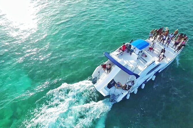 catamaran-boat-cruise-up-10-people