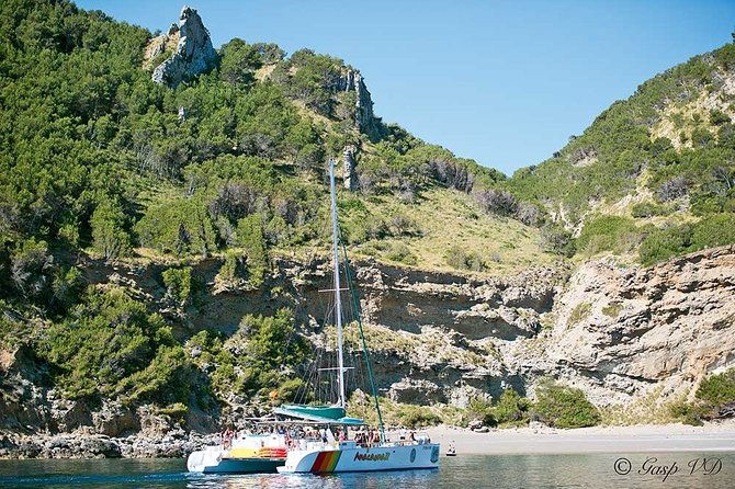 catamaran-cruise-from-port-dalcudia-with-lunch-and-swim-stop