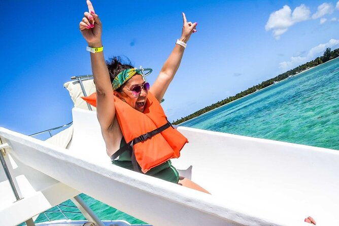 catamaran-party-boat-half-day-trip-with-snorkeling-and-natural-pool