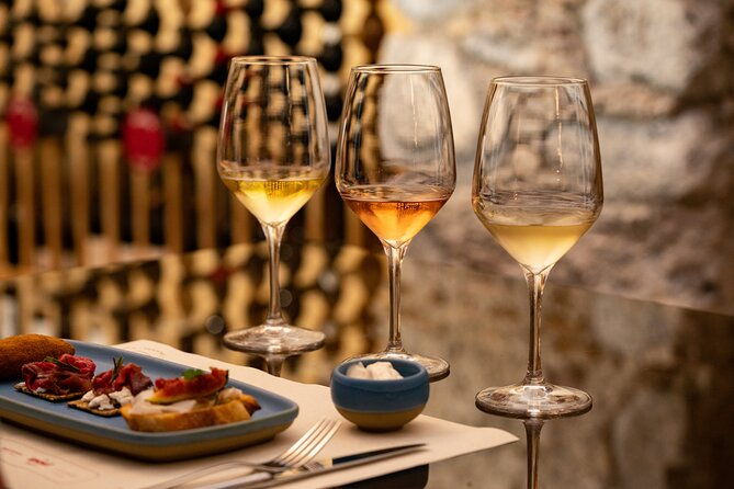 catania-wine-tasting-in-a-metropolitan-market