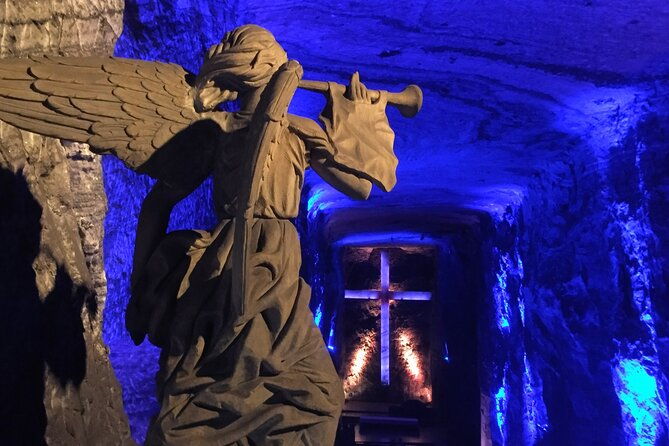 cathedral-sal-zipaquira-and-laguna-guatavita-all-inclusive-private