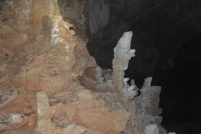 cave-tubing-family-style