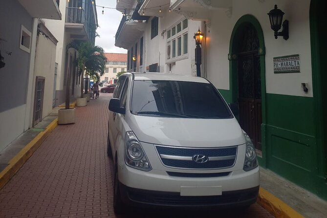 cerro-ancon-and-visit-my-town-with-ticket-included
