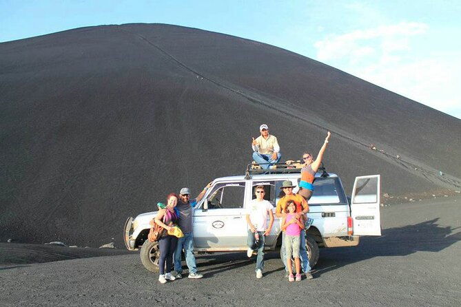 cerro-negro-and-volcano-sand-boarding-from-leon