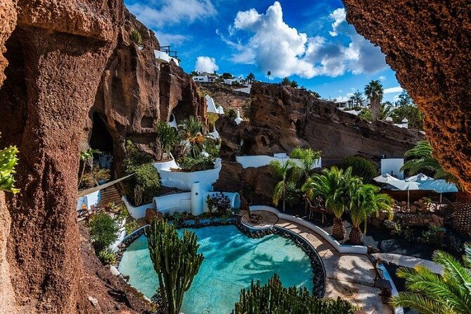 cesar-manrique-northern-lanzarote-guided-tour