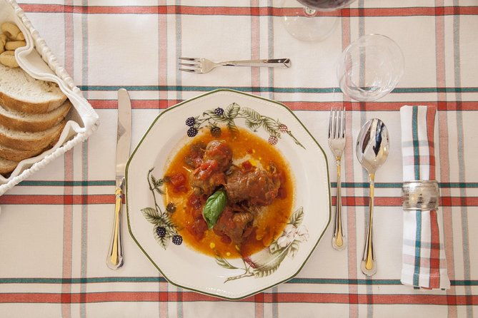 cesarine-market-tour-home-cooking-class-in-bari
