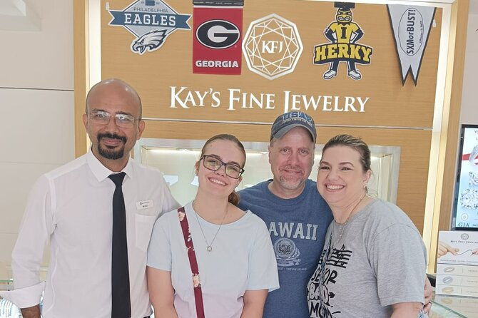champagne-and-diamond-shopping-experience-in-st-maarten