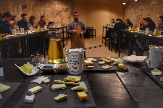 cheese-factory-workshop-with-wine-tasting-in-requena-valencia