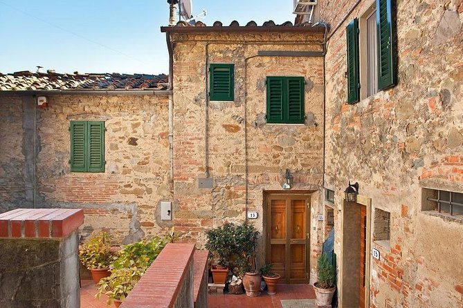 chianti-wine-and-vinci-half-day-small-group-tour-from-montecatini-terme