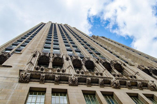 chicago-walking-tour-the-magnificent-mile-2
