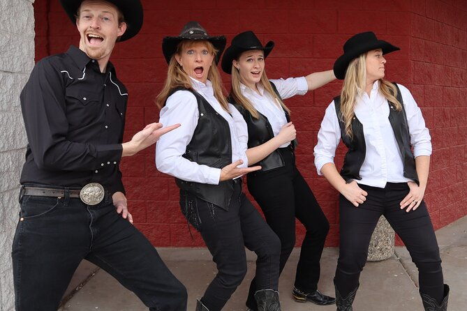 chuck-wagon-dinner-and-show-at-the-firelight-barn-in-henderson