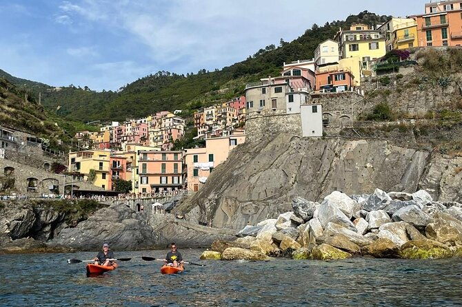 cinque-terre-kayak-adventure-from-riomaggiore