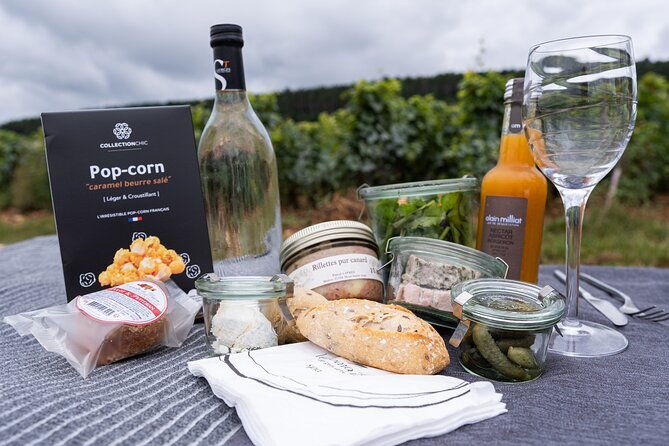 citroen-2cv-burgundy-rental-and-gourmet-picnic