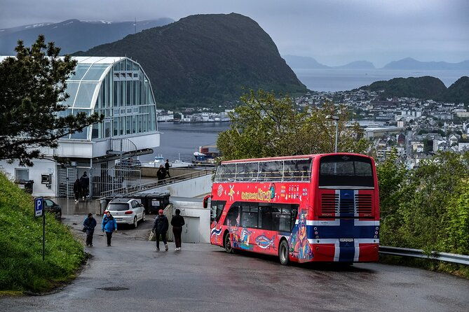city-sightseeing-alesund-hop-on-hop-off-bus-tour