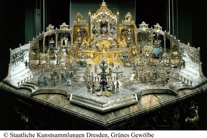 city-tour-and-guided-tour-in-the-new-green-vault-and-in-the-semperoper