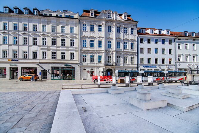 city-tour-through-regensburg-with-the-little-train-2