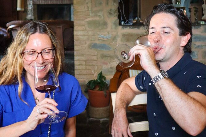 club-brunello-private-tasting-with-lunch-in-a-castle-winery