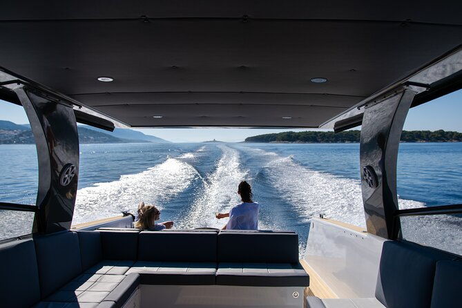 colnago-45-luxury-private-speedboat-tours
