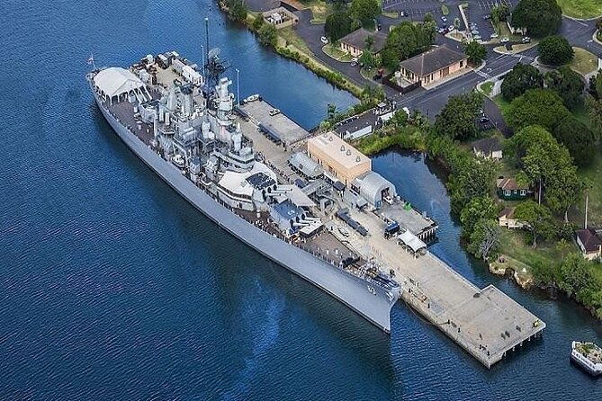 complete-pearl-harbor-experience-tour-departing-kauai-2