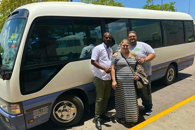 convenient-airport-transfer-to-hotels-in-negril