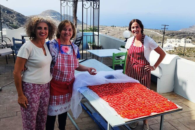 cooking-class-and-wine-tasting-in-santorini-2