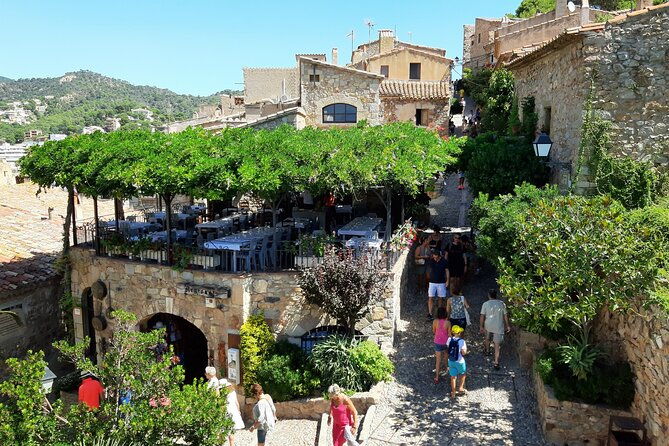 costa-brava-beach-trip-from-barcelona-to-tossa-de-mar