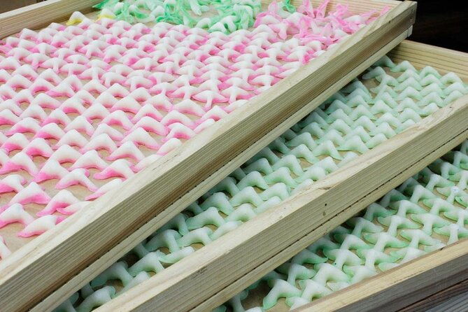 craft-personalized-fortune-sweets-at-a-renowned-shop