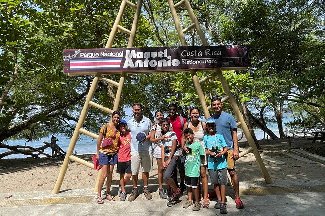 customizable-guided-tour-of-manuel-antonio-national-park