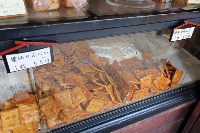 customized-private-walking-tour-of-yanaka-in-tokyo-nostalgia