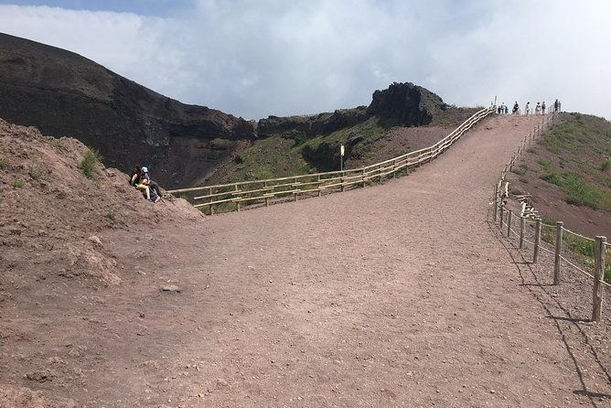 daily-excursion-full-day-8-hours-vesuvio-pompei