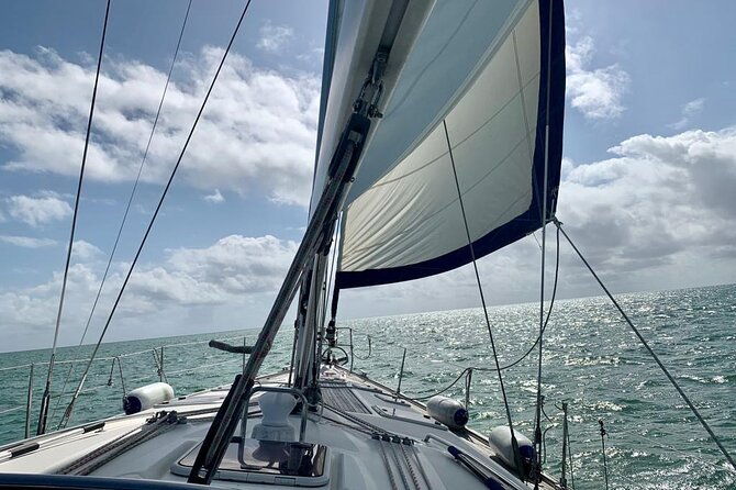 day-sailing-adventure-in-the-florida-marine-sanctuary