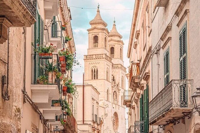day-tour-by-car-and-on-foot-among-the-apulian-beauties-of-matera