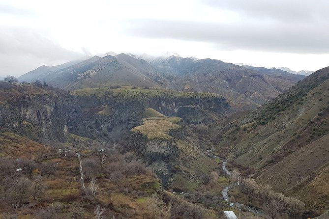 day-trip-to-garni-and-geghard